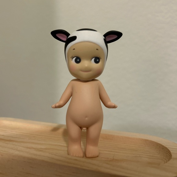 Dreams Other - Cow Sonny Angel